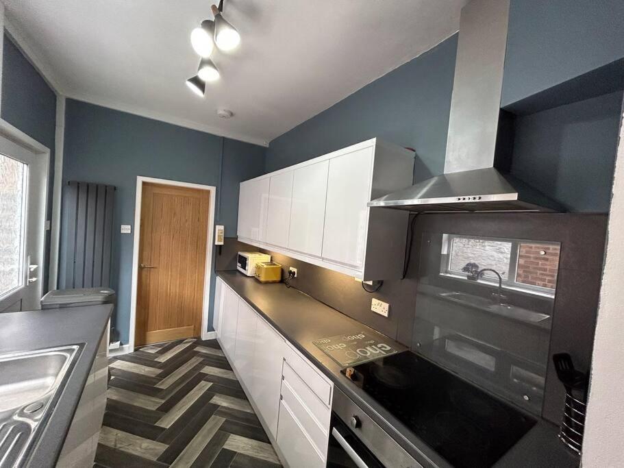 Spacious Homely 3 Bed Property Newcastle-under-Lyme Eksteriør bilde